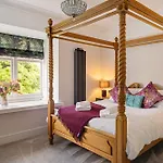 Mainsfield House - Luxury Group Feriehus *