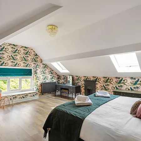 Mainsfield House - Luxury Group *