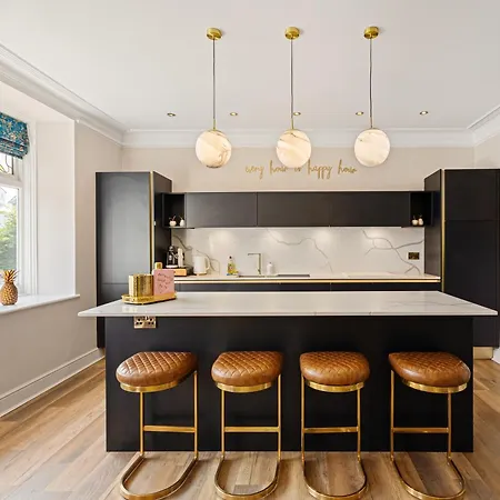 Mainsfield House - Luxury Group Tatil Evi