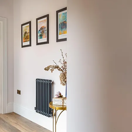 Mainsfield House - Luxury Group Holiday home