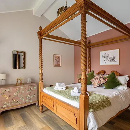 Mainsfield House - Luxury Group Holiday home Settle